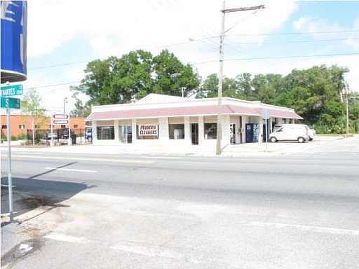 1st image of 2500 W Cervantes St