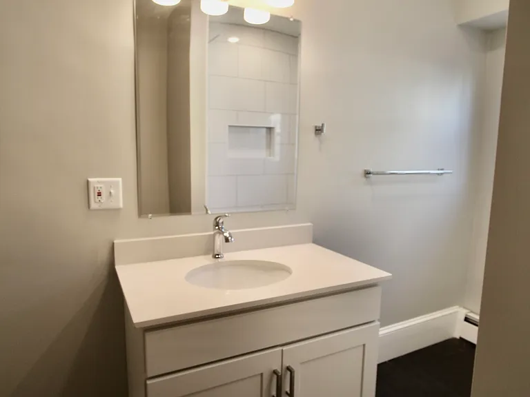 55 Estes Street Apartment — Photo 9