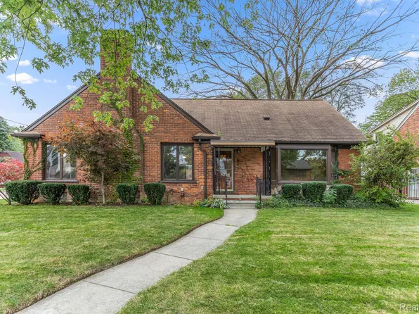270 S York St, Dearborn, MI 48124