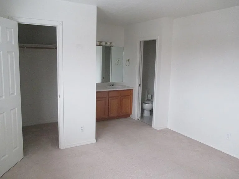 141 Greenbriar Dr — Photo 11