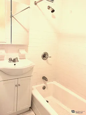 Rented by Batra Group Inc | media 15