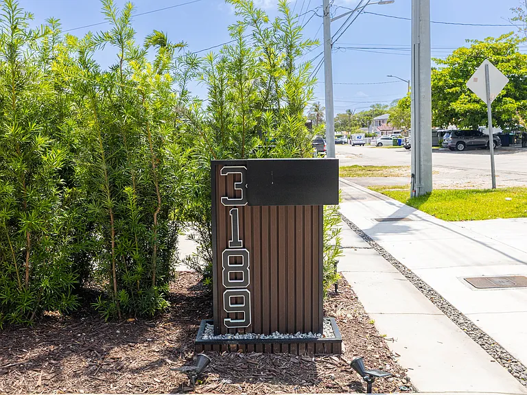3189 SW 23rd Ter #3189 — Photo 93