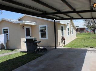 302 N 6th St, Loving, NM 88256