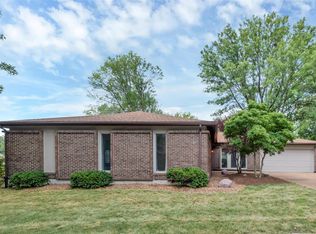 114 Clear Meadows Dr, Ballwin, MO