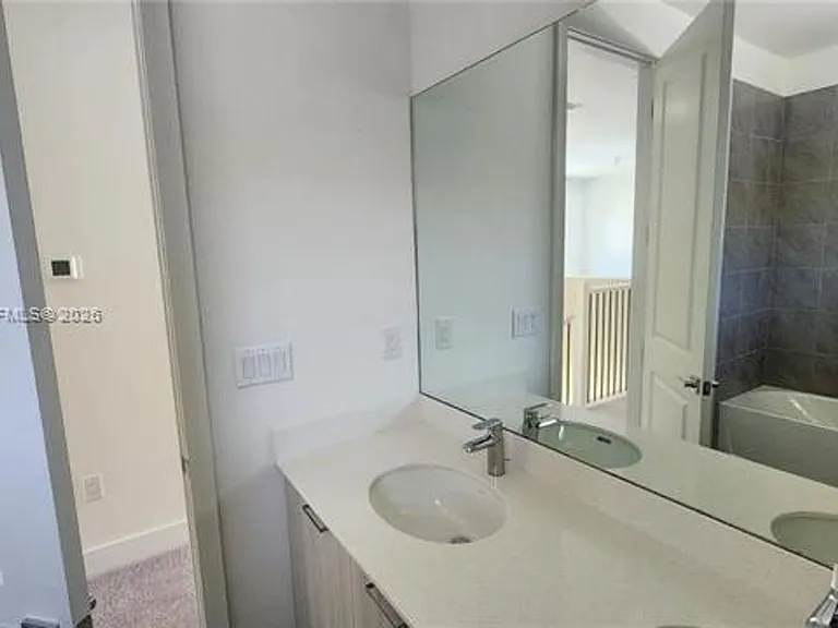 8119 NW 42nd St — Photo 16