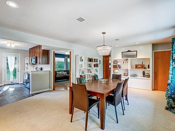 4th image of 7860 Pinemeadow Ln