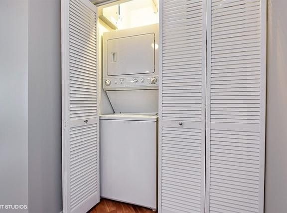 4th image of 1641 W Lunt Ave APT 1S