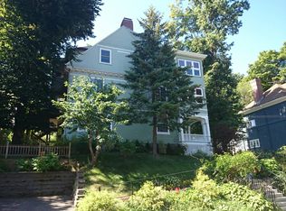 152 Winthrop Rd #1, Brookline, MA 02445