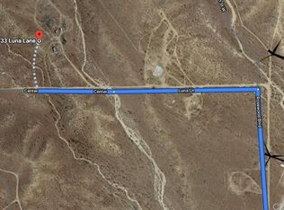 5333 Luna Ln, Mojave, CA