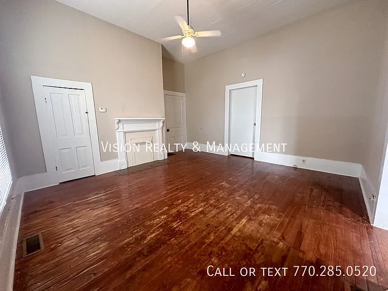 112B Peachtree St — Photo 9
