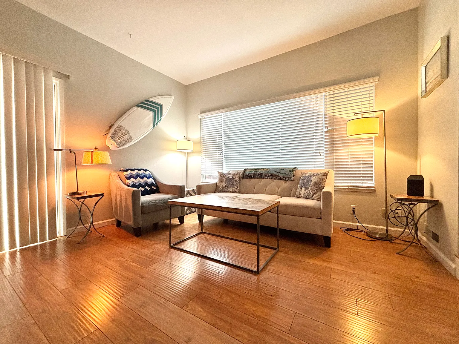 2 bed, 2.5 bath, 1457 sqft, $4,495 — Photo 2