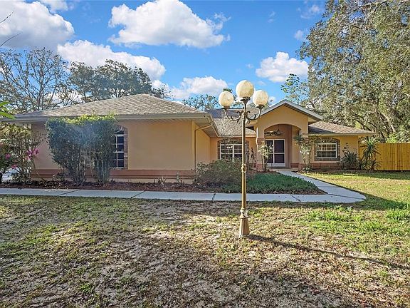 2nd image of 340 E Savoy St