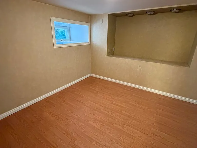 625 E Wilmington Ave — Photo 37