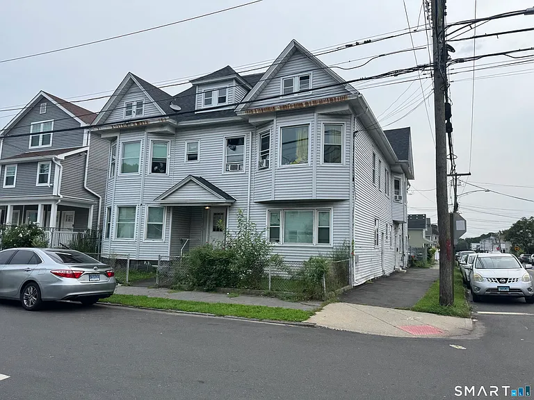 629 Colorado Ave — Photo 1