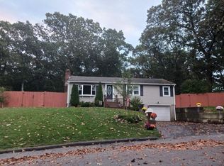 46 Landis Dr, Warwick, RI 02818