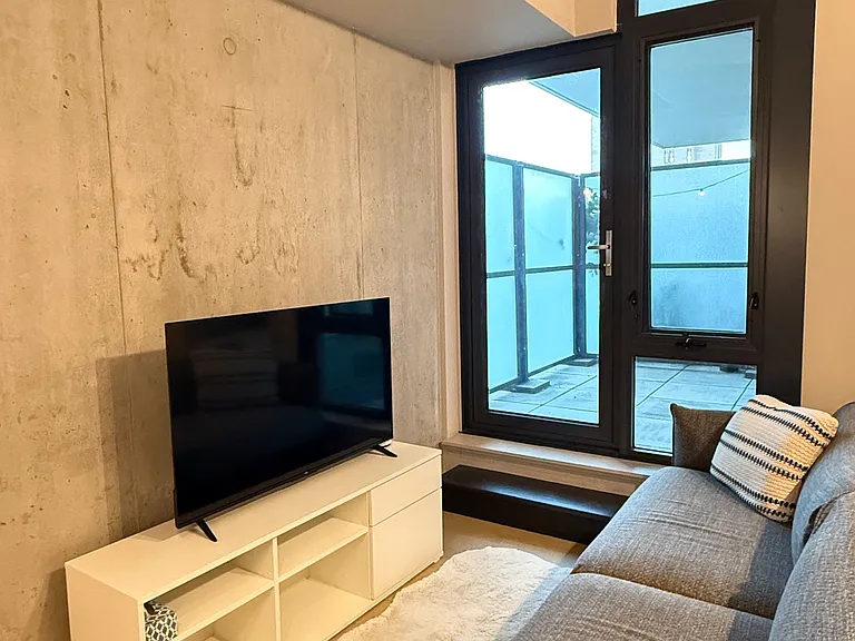 203 Catherine St #201 — Photo 5