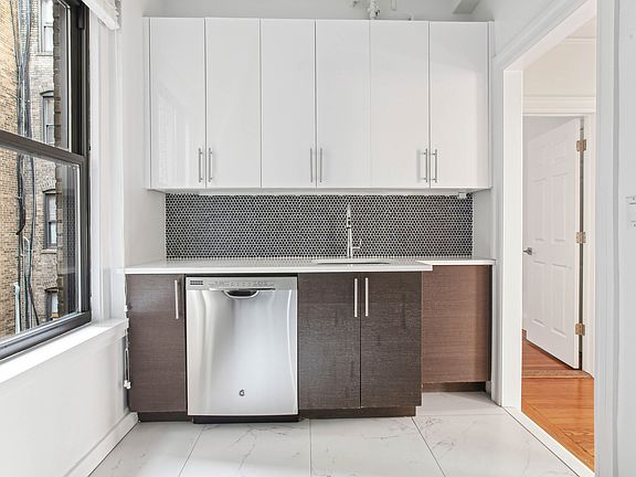 3rd image of 1160 5th Ave APT 409