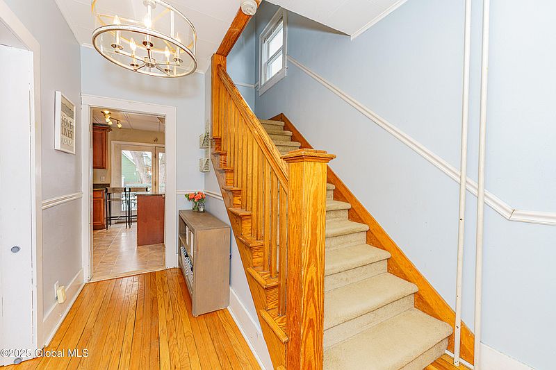 4th image of 4 Woolard Avenue