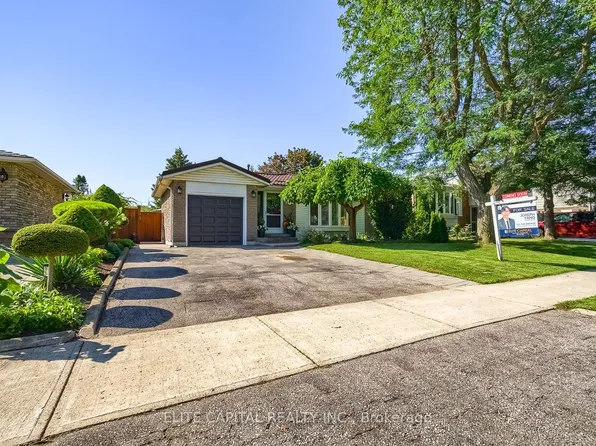 27 Staley Ter, Toronto, ON M1W 2E6