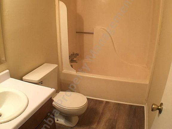 5th image of 137 Leila Ln #B