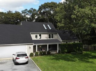 31 Old Fish Cove Rd, Southampton, NY 11968