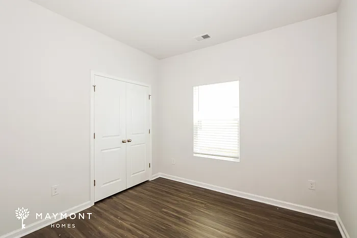 360 Augustine Dr — Photo 11