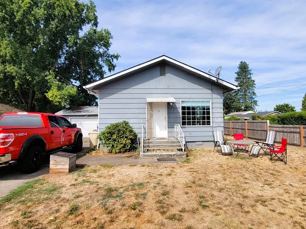 2410 Porter St, Lebanon, OR 97355