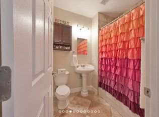 410 SW 10th St #202, Gainesville, FL 32601