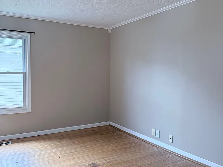 1422 S Lincoln St — Photo 7