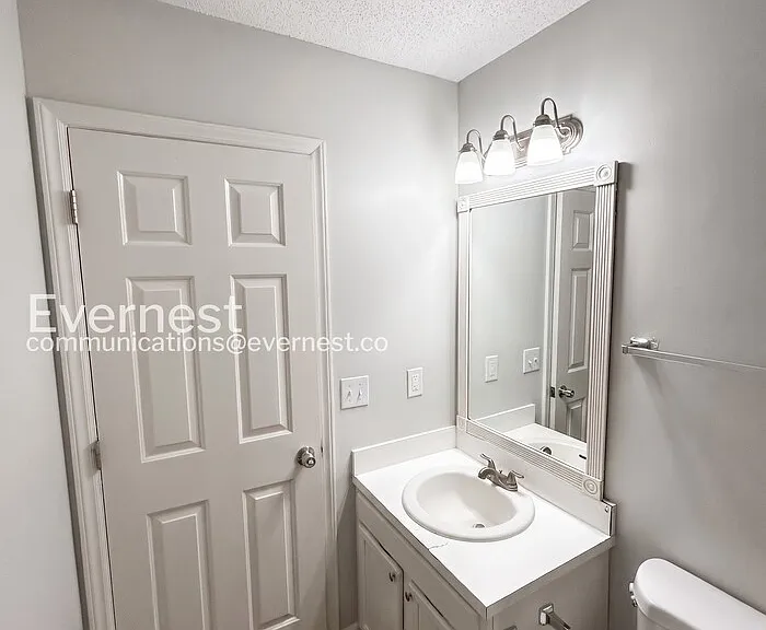 9601 Marshbrooke Rd — Photo 23