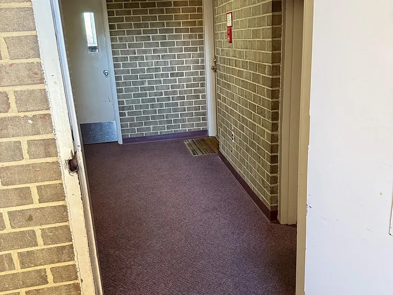 531 Florida Ave #104 — Photo 5