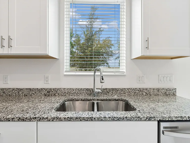 34214 Rogallo Ln — Photo 40