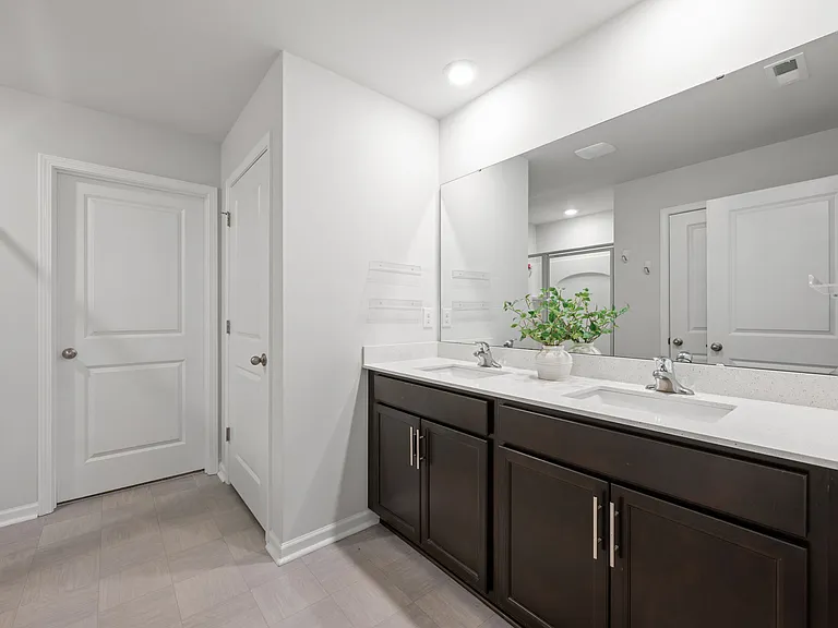 1009 Chiles Dr — Photo 16