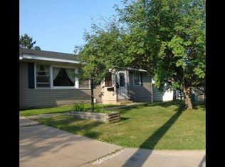704 Allen Dr, Grand Rapids, MN 55744