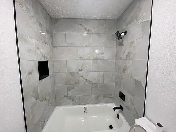 4th image of 14111 Rosetta Dr