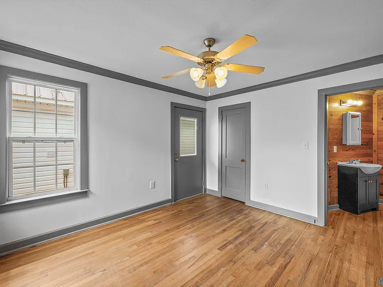 122 Chestnut Rd — Photo 15