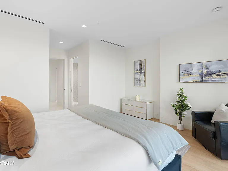 6587 N Palmeraie Blvd #2015 — Photo 90