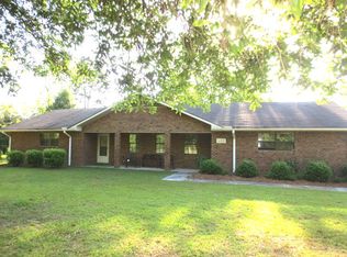 462 Pecan Grove Rd, Ellisville, MS 39437