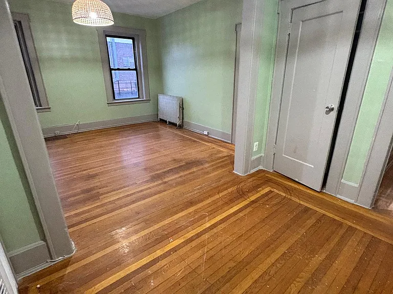 387 4th Ave W #3 — Photo 9