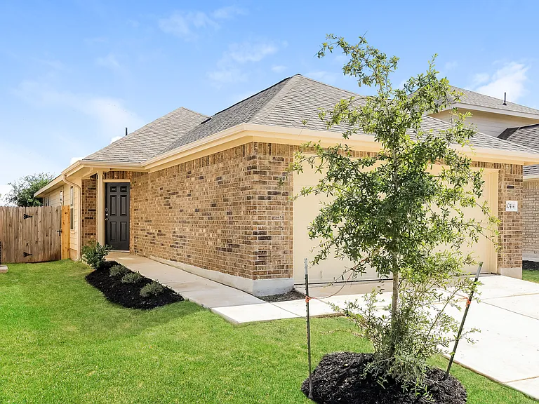 10414 Clearwater Way — Photo 3