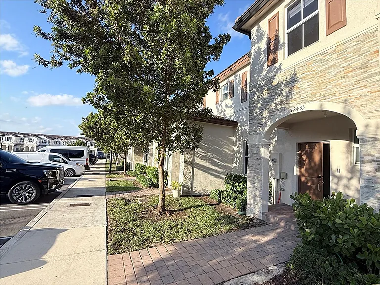 12433 NW 23rd Ct — Photo 28