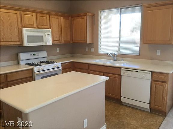 4th image of 3912 Stormy Weather Ln