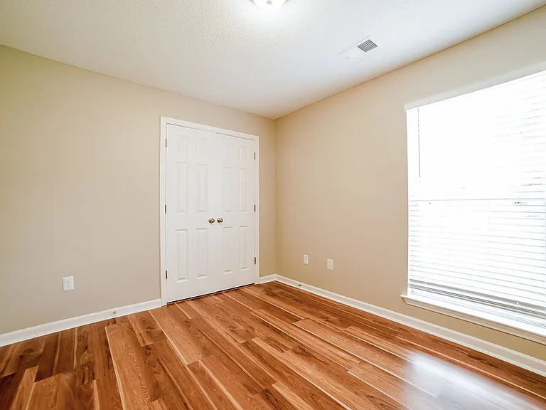 7089 Willow Point Dr — Photo 13