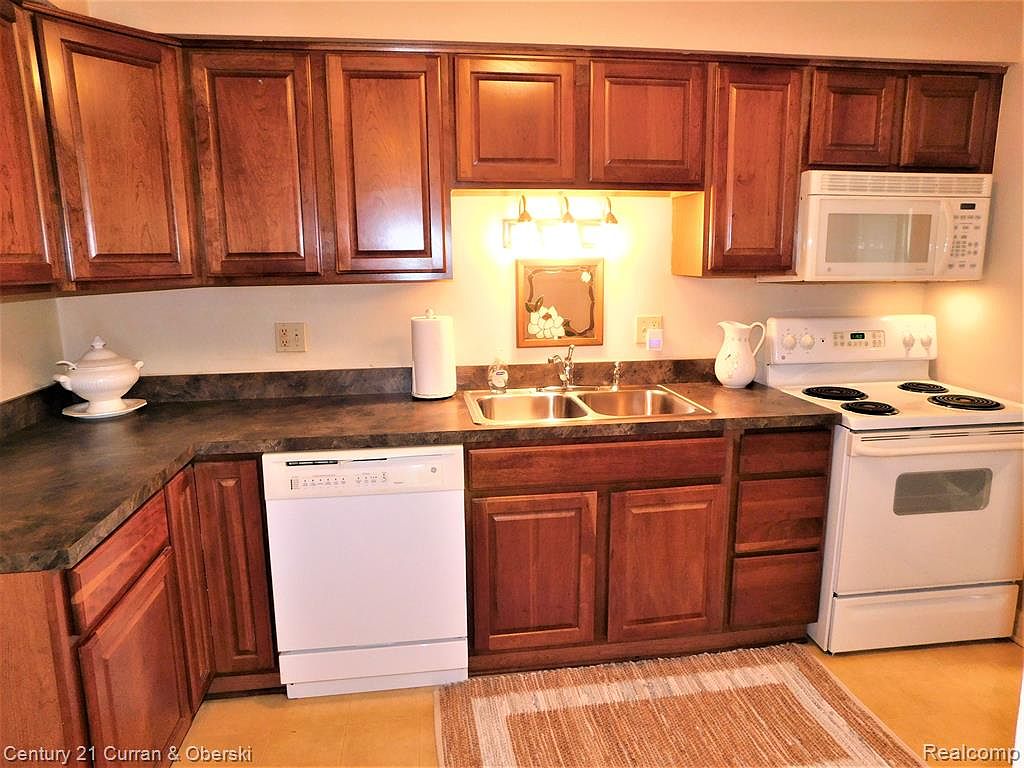 1955 Axtell Dr APT 2, Troy, MI 48084 Zillow