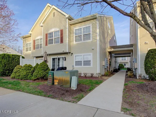 76 Shinnecock Hills Court #1000, Howell, NJ 07731