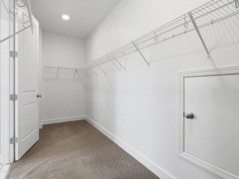 453 Diamond Peak Ln — Photo 10
