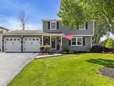 203 Woodsong Ln, Rochester, NY, 14612
