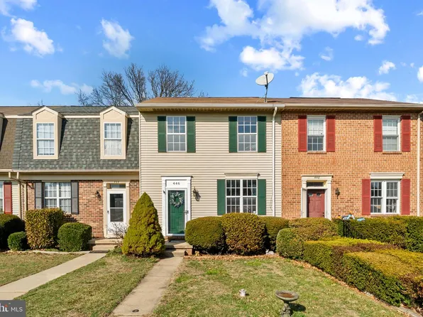 446 Logan Dr, Westminster, MD 21157