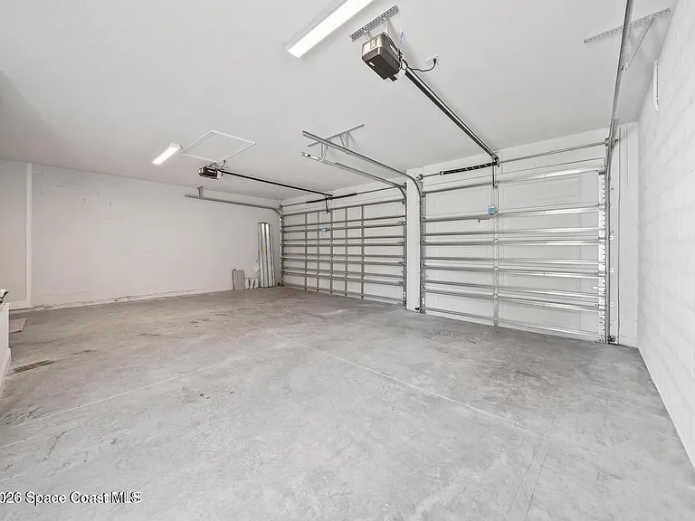 407 Cellini Ave NE — Photo 31