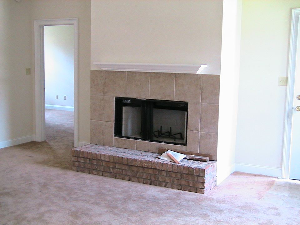 2nd image of 3824 Dominion Ct